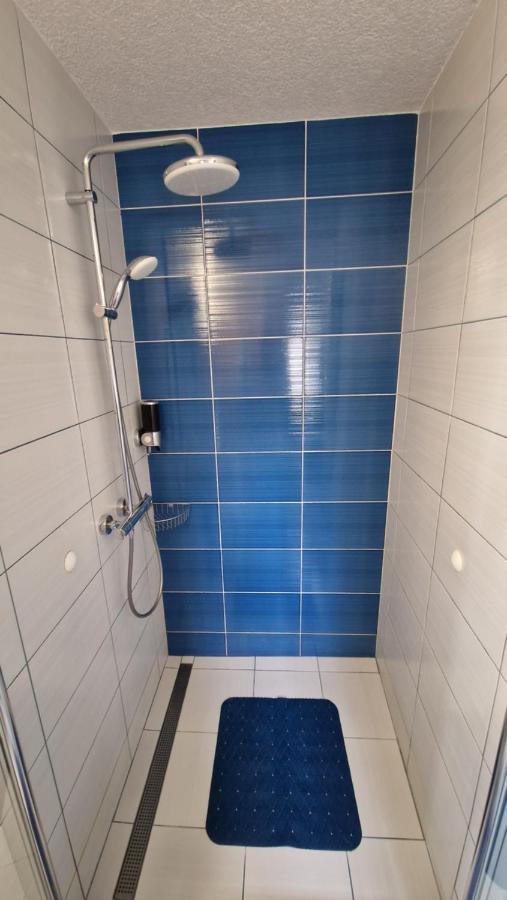 אוסילק Design Apartments Red Blue מראה חיצוני תמונה